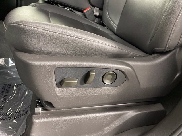 Used 2026 GMC Sierra 1500 SLT AWD/4WD image 19