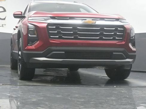 New 2026 Chevrolet Equinox LT image 3