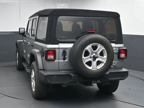 Used 2019 Jeep Wrangler Unlimited Sport S image 7