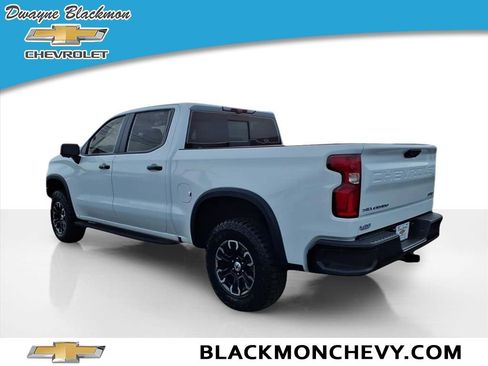 Used 2023 Chevrolet Silverado 1500 ZR2 w/ Technology Package image 5