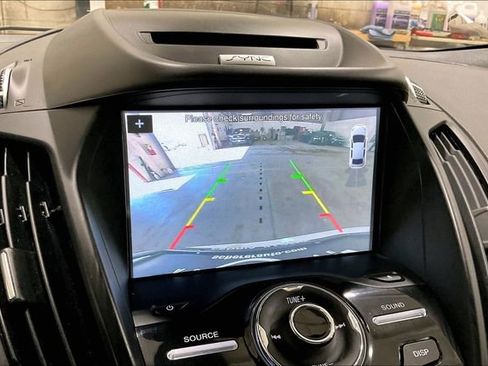 Used 2017 Ford Escape Titanium image 21