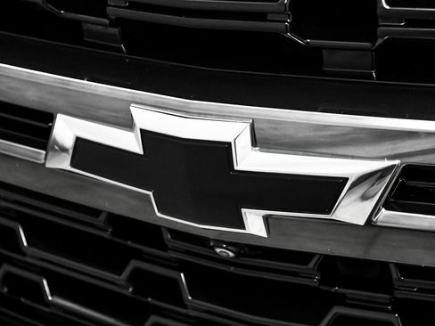 Used 2021 Chevrolet Suburban Z71 w/ Z71 Off-Road Package AWD/4WD image 84