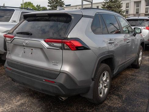 Used 2020 Toyota RAV4 XLE w/ All Weather Liner Package AWD/4WD image 8