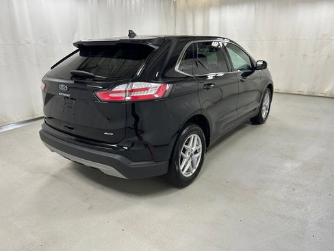 Used 2021 Ford Edge SEL w/ Convenience Package AWD/4WD image 5