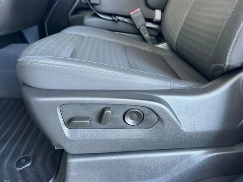 Used 2025 Chevrolet Silverado 2500 LT w/ Convenience Package AWD/4WD image 13