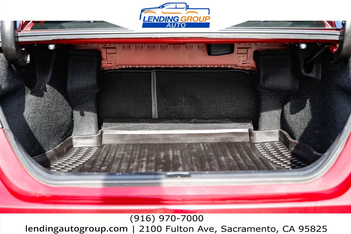 Used 2018 Toyota Camry SE w/ Accessory Appearance Package FWD image 25