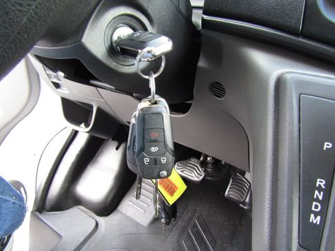 Used 2023 Ford Transit 250 Low Roof w/ Exterior Upgrade Package image 17