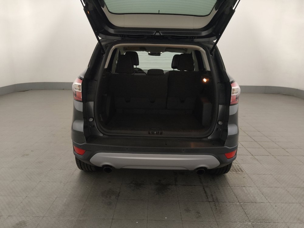 Used 2017 Ford Escape SE w/ Equipment Group 201A AWD/4WD image 29