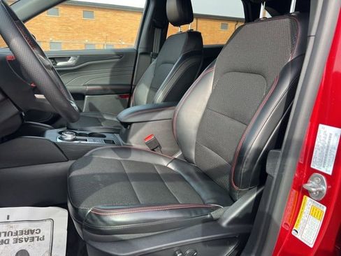 Certified 2024 Ford Escape ST-Line w/ Tech Pack #1 image 18