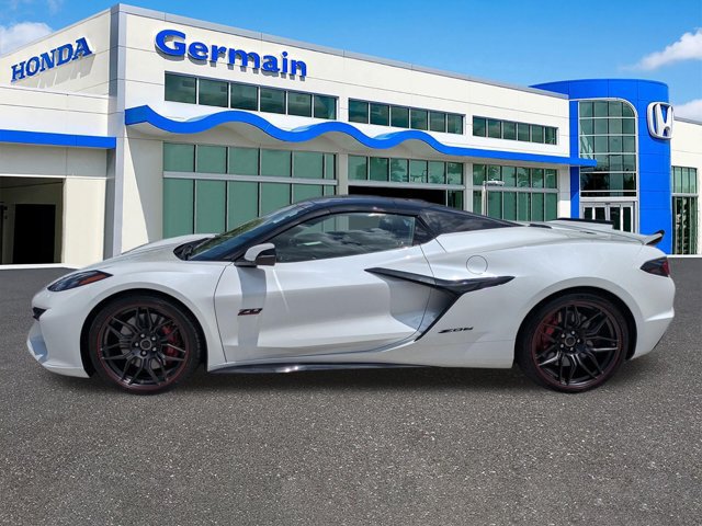 Used 2023 Chevrolet Corvette Z06 RWD image 7