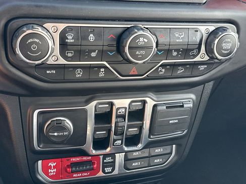 Used 2021 Jeep Wrangler Unlimited Rubicon image 22