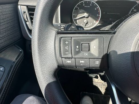 Used 2023 Nissan Rogue SV AWD/4WD image 37