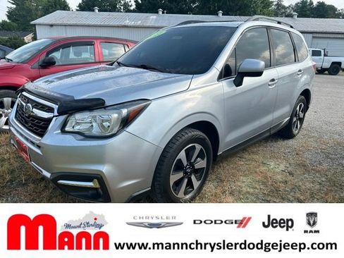 Used 2017 Subaru Forester 2.5i Premium AWD/4WD image 1