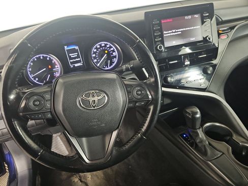 Used 2021 Toyota Camry SE FWD image 15