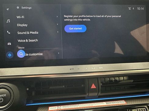 Used 2025 Toyota Prius XLE image 37