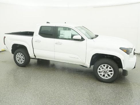 New 2026 Toyota Tacoma SR5 image 38