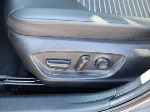 Certified 2022 Toyota Camry SE image 15