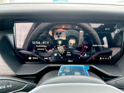 New 2026 GMC Acadia Denali w/ Super Cruise Package image 11