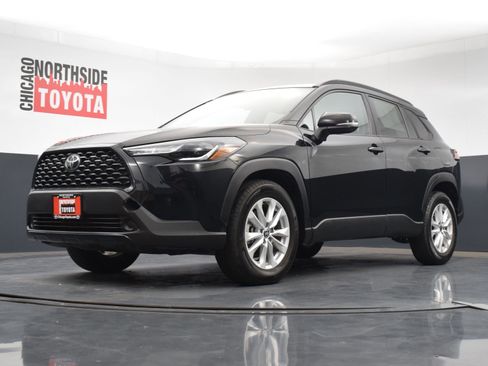 Used 2023 Toyota Corolla Cross LE image 31