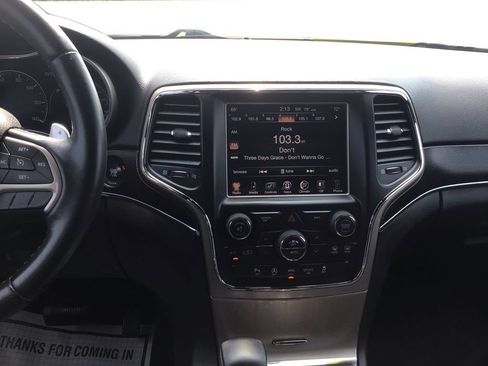 Used 2016 Jeep Grand Cherokee Limited AWD/4WD image 14