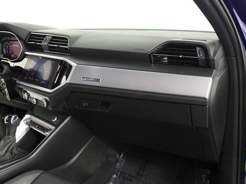 Used 2022 Audi Q3 2.0T Premium w/ Convenience Package image 14
