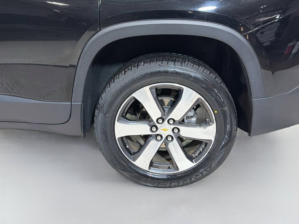 Used 2023 Chevrolet Traverse LT w/ LT Premium Package AWD/4WD image 33