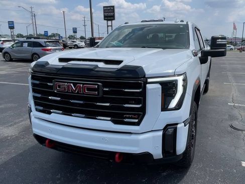 Used 2024 GMC Sierra 2500 AT4 w/ AT4 Premium Plus Package AWD/4WD image 5
