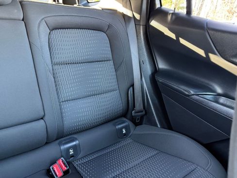 Used 2025 Chevrolet Equinox LT image 36