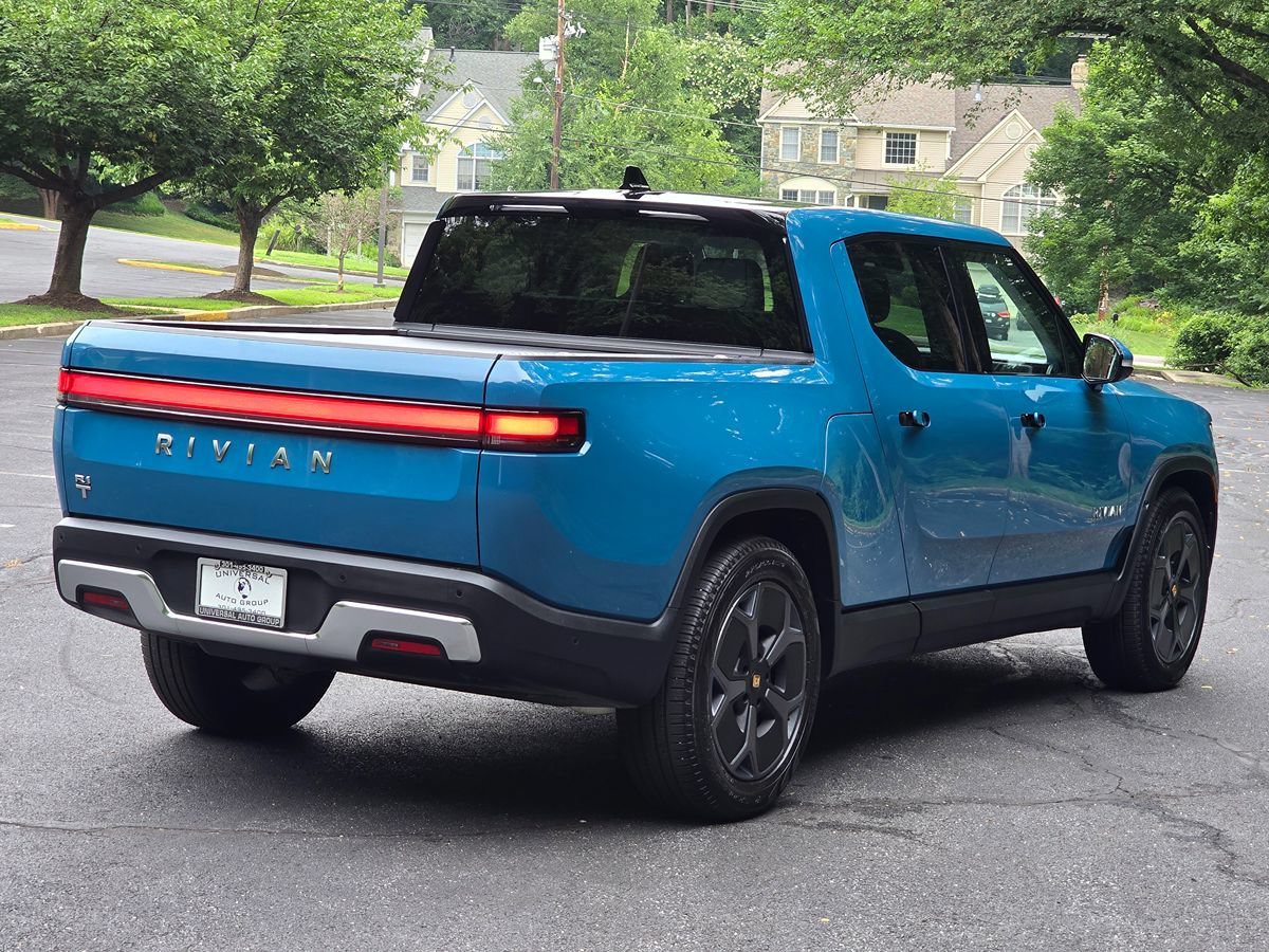 Used 2023 Rivian R1T Adventure Dual AWD/4WD image 7