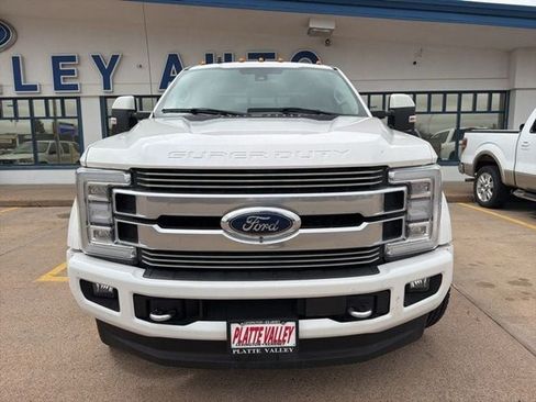 Used 2019 Ford F450 Limited AWD/4WD image 2