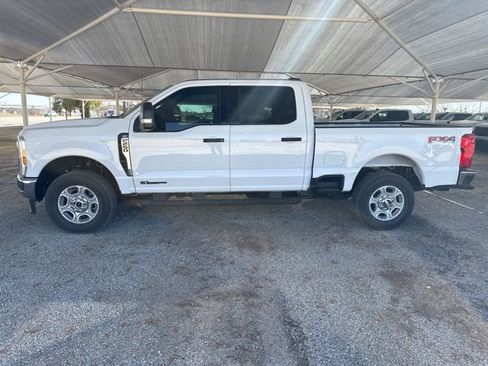 New 2026 Ford F250 XLT w/ FX4 Off-Road Package image 4