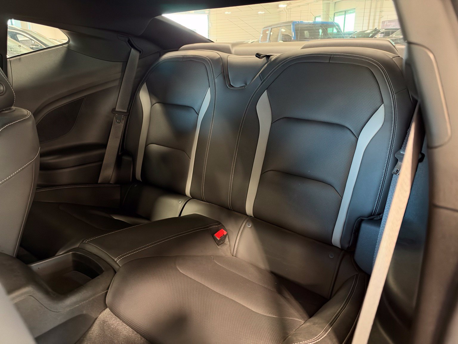 Used 2022 Chevrolet Camaro SS RWD image 17