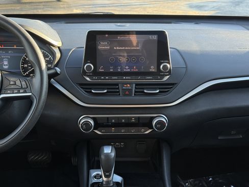 Used 2021 Nissan Altima 2.5 SV image 22