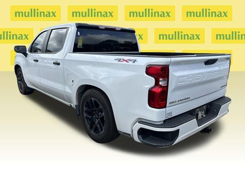 Used 2022 Chevrolet Silverado 1500 Custom image 3