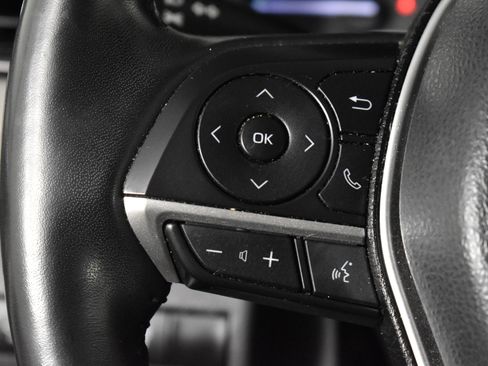 Used 2022 Toyota Camry XLE image 20