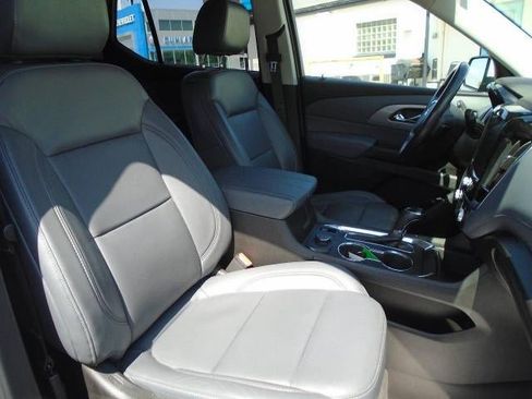 Used 2019 Chevrolet Traverse LT AWD/4WD image 21