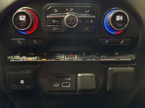 Used 2019 Chevrolet Silverado 1500 LT w/ Convenience Package image 11