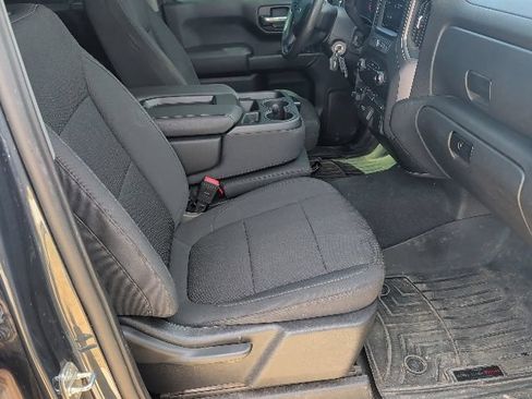 Used 2021 Chevrolet Silverado 1500 Custom Trail Boss AWD/4WD image 10