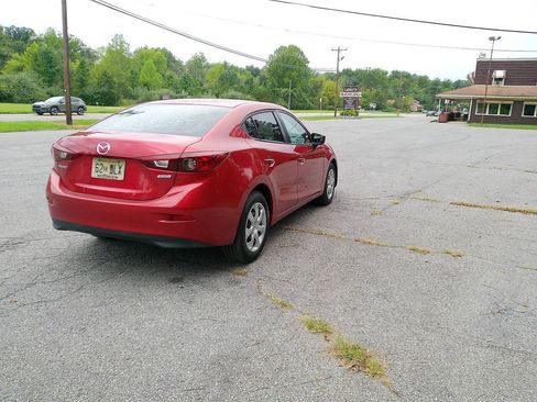 Used 2017 MAZDA MAZDA3 Sport FWD image 15