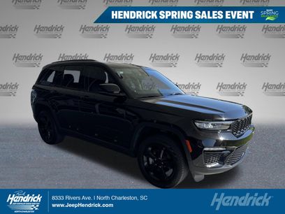 Used 2023 Jeep Grand Cherokee Limited w/ Black Appearance Package