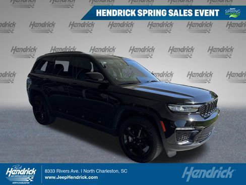 Used 2023 Jeep Grand Cherokee Limited w/ Black Appearance Package image 1