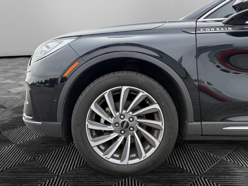 Used 2023 Lincoln Corsair Reserve w/ Equipment Group 202A FWD image 14