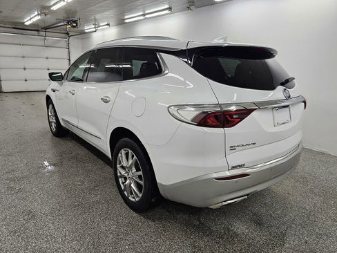 Used 2022 Buick Enclave Premium w/ Experience Buick Package image 6