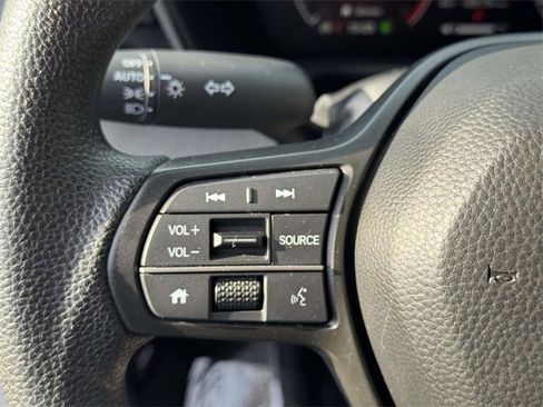 Certified 2025 Honda CR-V LX image 19