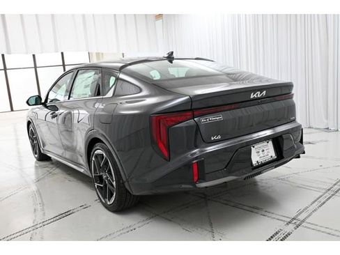 New 2025 Kia K4 GT-Line image 5