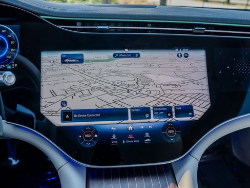 Used 2023 Mercedes-Benz EQS 580 4MATIC Sedan image 10