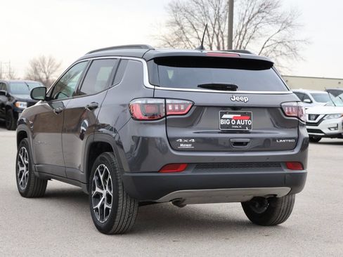 Used 2024 Jeep Compass Limited image 11