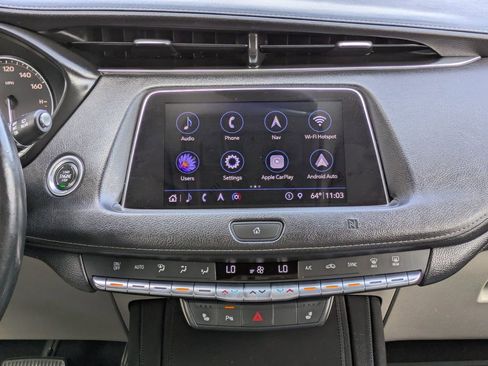 Used 2019 Cadillac XT4 Luxury w/ Cold Weather Package image 18