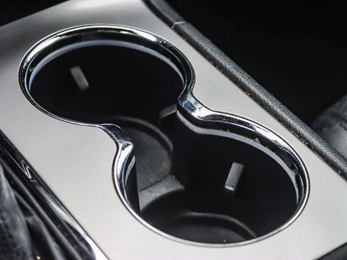 Used 2019 Jeep Grand Cherokee Laredo w/ Laredo X Package image 33