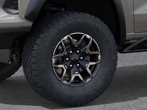 New 2026 Chevrolet Colorado ZR2 w/ Technology Package image 9